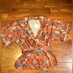 NWT adorable silky top by Hayden Los Angeles size small